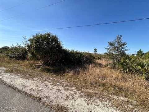 6007 Hanna Avenue N, Lehigh Acres, FL 33971
