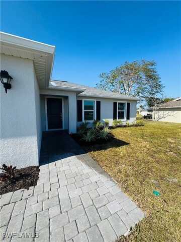 1820 NE 7th Place, Cape Coral, FL 33909