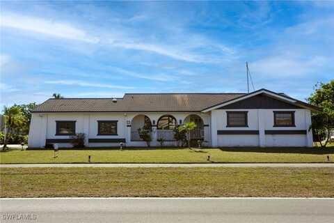 2711 W Marion Avenue, Punta Gorda, FL 33950