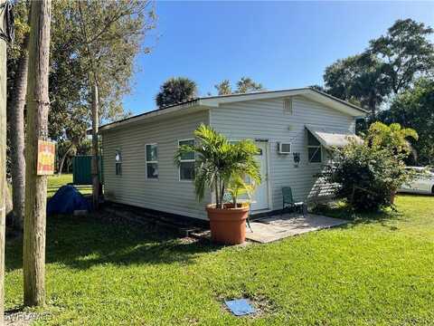 1048 Arvin Lane, Moore Haven, FL 33471