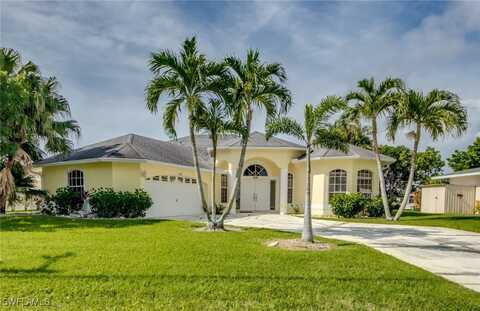 810 SE 33rd Street, Cape Coral, FL 33904