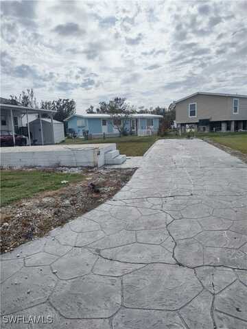 332 Rosa Lee Avenue, Fort Myers, FL 33908