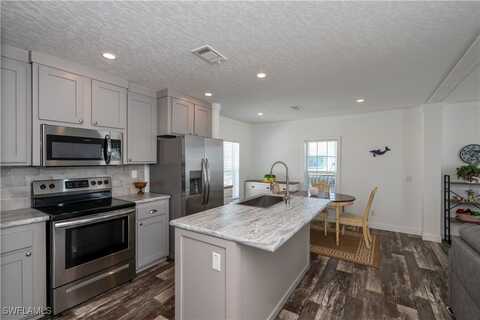 undefined, Saint James City, FL 33956