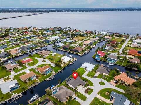 2523 SE 24th Place, Cape Coral, FL 33904