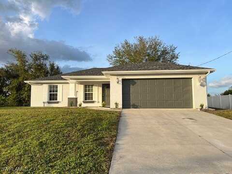 2806 35th Street SW, Lehigh Acres, FL 33976