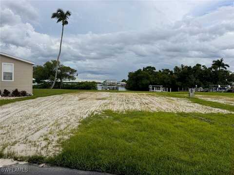 323 Shoreland Drive, Fort Myers, FL 33905