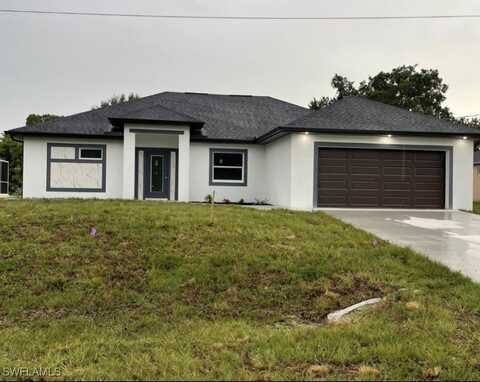 4905 6th Street W, Lehigh Acres, FL 33971