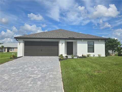 3015 NE 1st Place, Cape Coral, FL 33909