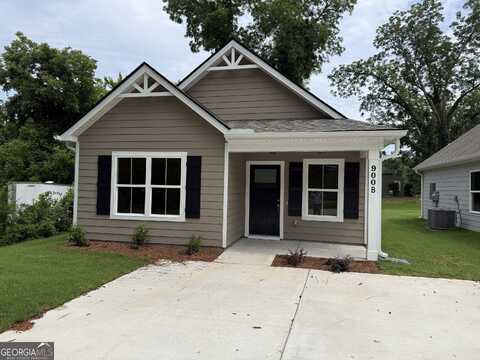 900 B N Parkway, Lagrange, GA 30240