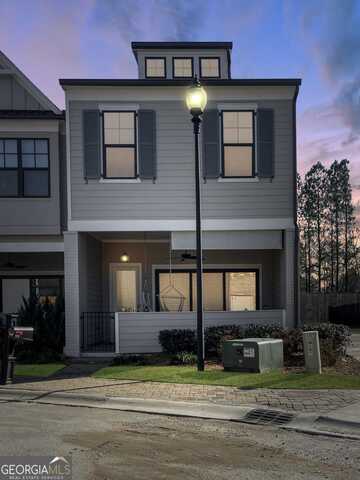 679 Stickley Oak, Woodstock, GA 30189