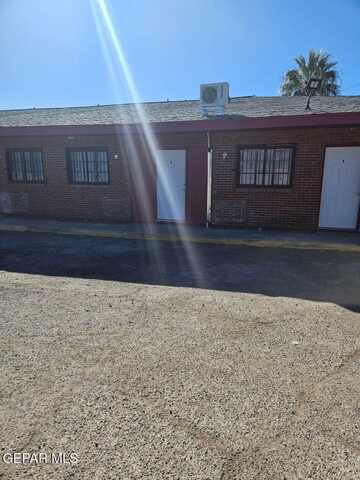 8735 DYER Street, El Paso, TX 79904