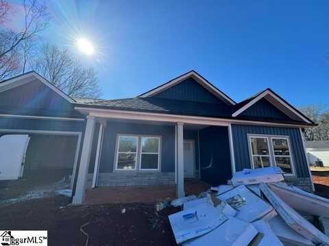 177 Cedar Avenue, Wellford, SC 29385
