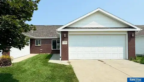 2334 Northline Court, Lincoln, NE 68521