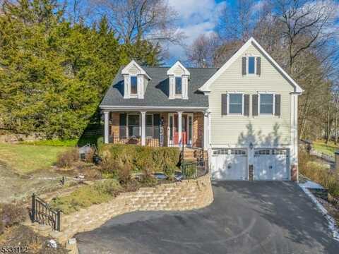 16 Mountainside Dr, Chatham, NJ 07928