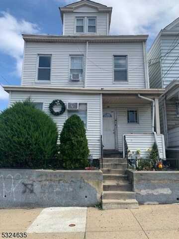 89 E 15th St, Paterson, NJ 07524