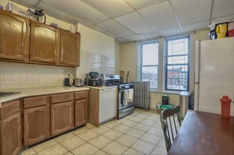 205 3RD ST, Hoboken, NJ 07030