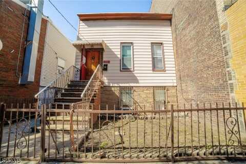 1721 SUMMIT AVE, Union City, NJ 07087