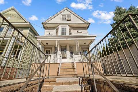 81 WEST 25TH ST, Bayonne, NJ 07002