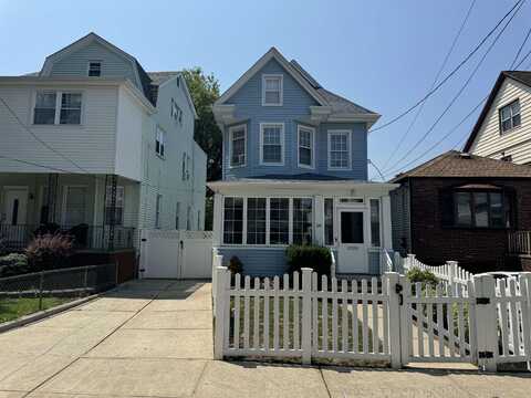 20 EAST 39TH ST, Bayonne, NJ 07002