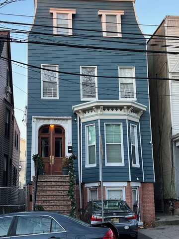 22 BELMONT AVE, JC, Journal Square, NJ 07304