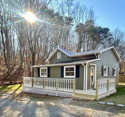 1294 E MAIN ST, STANLEY, VA 22851