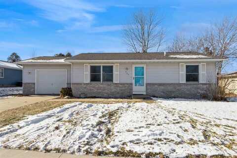 935 Prairie Ridge Rd, NorthLiberty, IA 52317