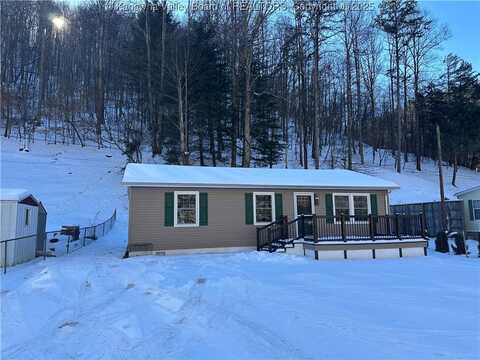 2052 Little Horse Creek Road, Julian, WV 25529