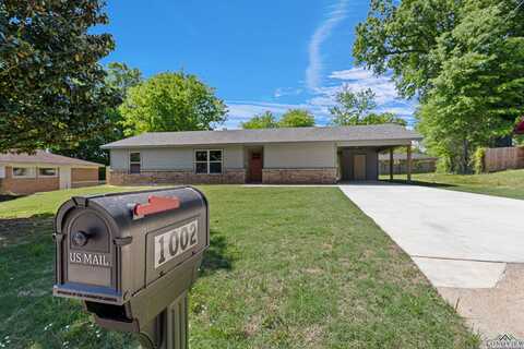 1002 Glencrest Lane, Longview, TX 75601