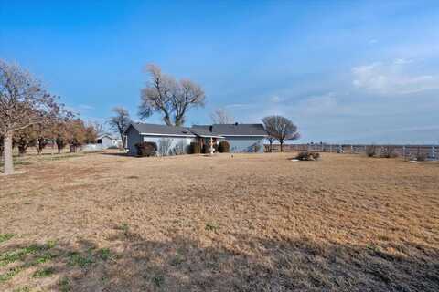 261 County Road Q, Kress, TX 79052