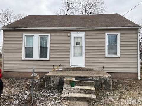 117 N Iroquois Street, Goodland, IN 47948