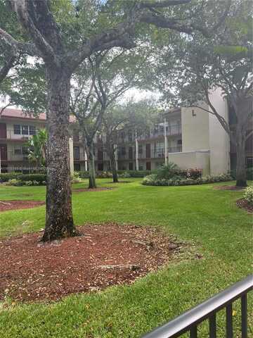 200 SW 132nd Way, Pembroke Pines, FL 33027