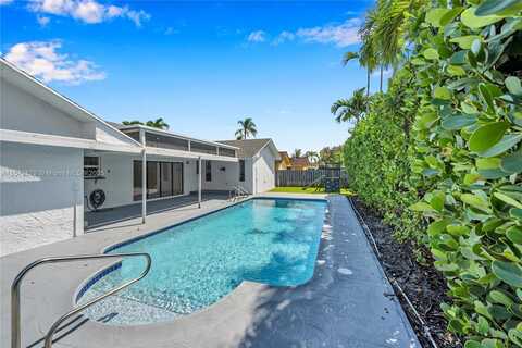 21332 NE 18th Pl, Miami, FL 33179