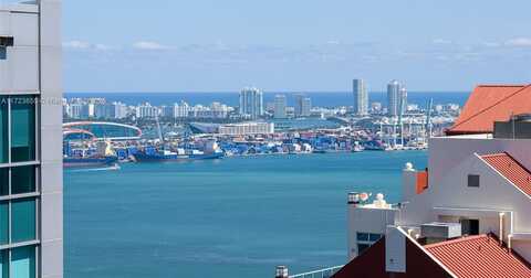 1200 Brickell Bay Dr, Miami, FL 33131