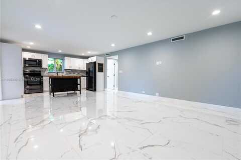 11 Judy Pl, Key Largo, FL 33037