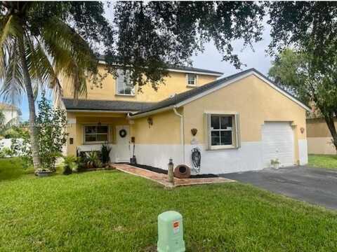 174 NW 207th Ter, Pembroke Pines, FL 33029