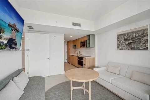 601 NE 1st, Miami, FL 33132