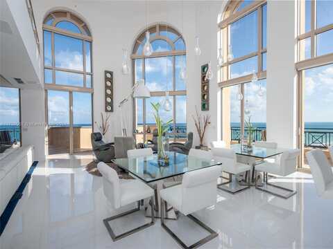 3501 N Ocean Dr, Hollywood, FL 33019