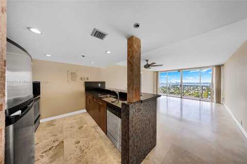7601 E Treasure Dr, North Bay Village, FL 33141