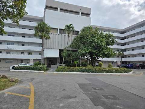 4000 NE 169th St, North Miami Beach, FL 33160