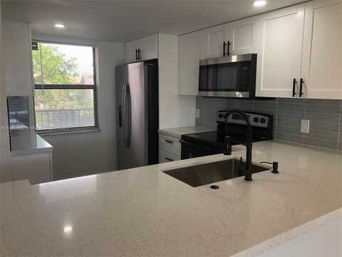 2748 NW 104th Ave, Sunrise, FL 33322