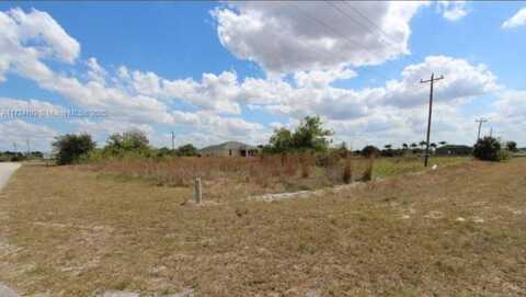 111/113 MILWAUKEE BLVD, Lehigh Acres, FL 33974