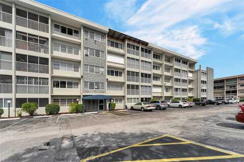 330 SE 2nd St, Hallandale Beach, FL 33009