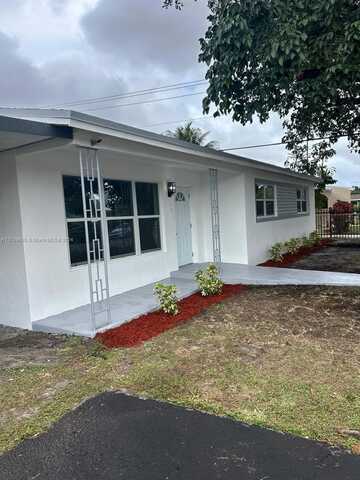1215 NW 189th Ter, Miami Gardens, FL 33169