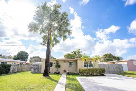 4220 SW 101st Ave, Miami, FL 33165