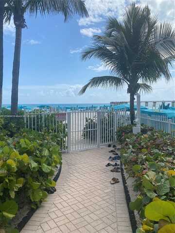 undefined, Sunny Isles Beach, FL 33160