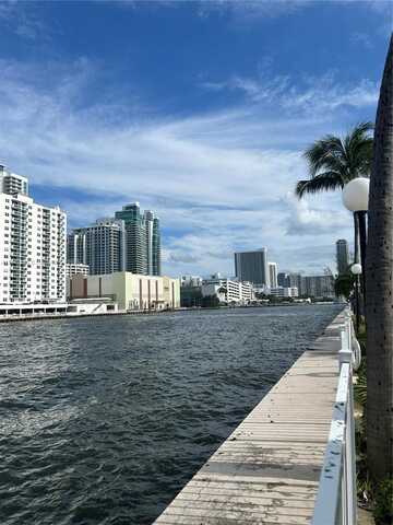 800 Parkview Dr, Hallandale Beach, FL 33009