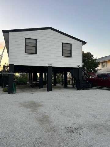 74 Pelican Ln, Big Pine, FL 33043