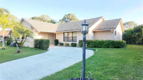 8320 E Waccamaw Ln E, Lake Worth, FL 33467