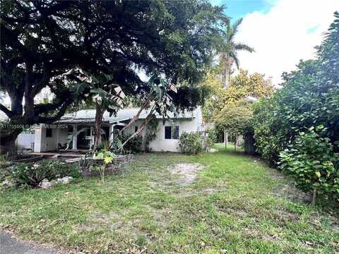 845 NE 71 St, Miami, FL 33138