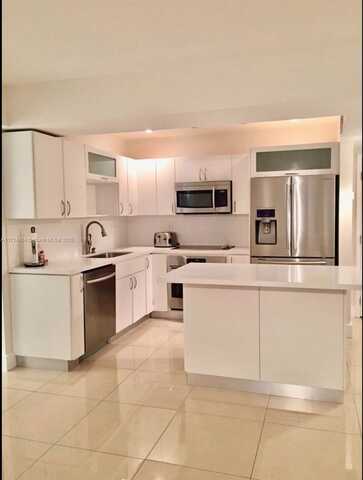 600 Three Islands Blvd, Hallandale Beach, FL 33009